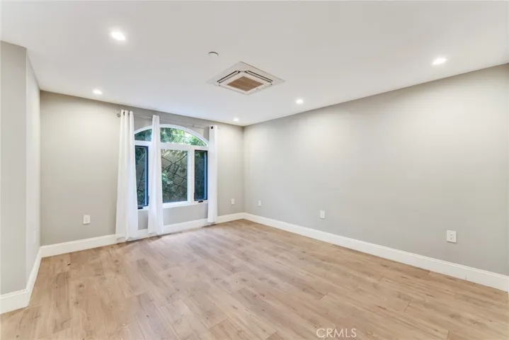 168 S Sierra Madre Boulevard 113, Pasadena, California 91107