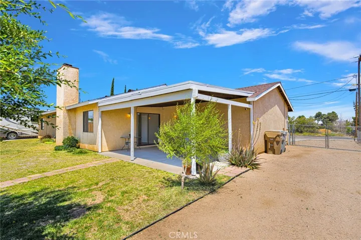 15185 Orange, Hesperia, California 92345