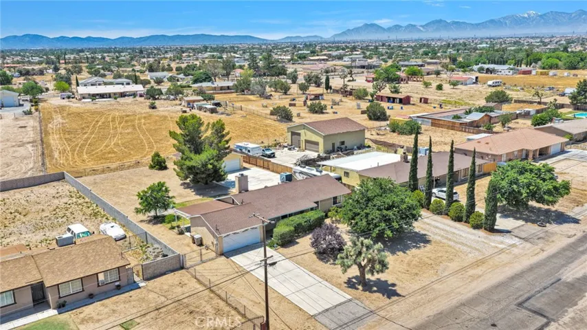 15185 Orange, Hesperia, California 92345
