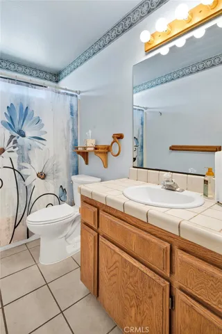 15185 Orange, Hesperia, California 92345