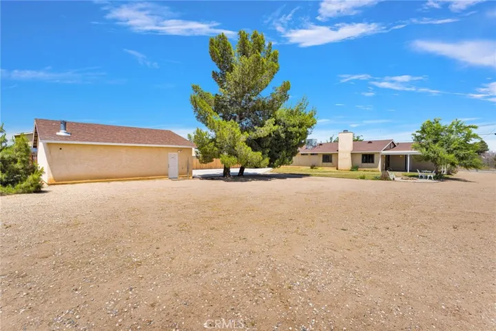 15185 Orange, Hesperia, California 92345