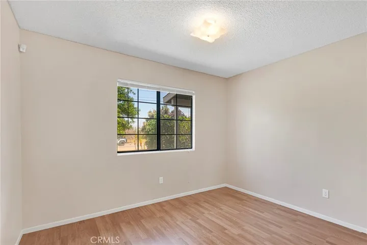 15185 Orange, Hesperia, California 92345