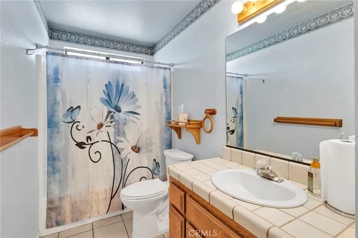15185 Orange, Hesperia, California 92345