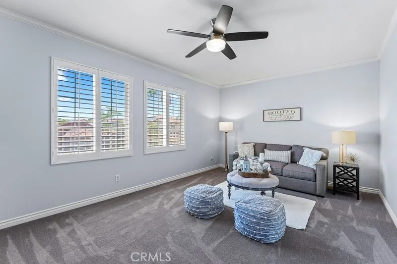 Upstairs flex space or potential 5th bedroom