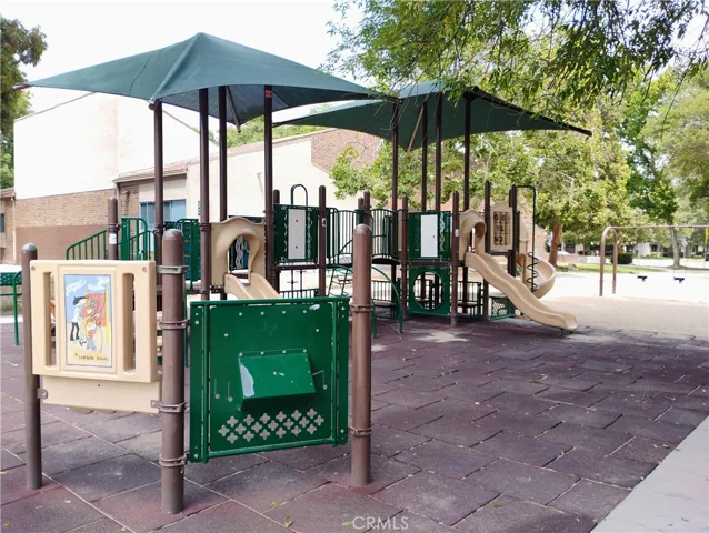20737 Roscoe Boulevard 703, Winnetka, California 91306