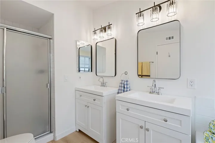 20737 Roscoe Boulevard 703, Winnetka, California 91306