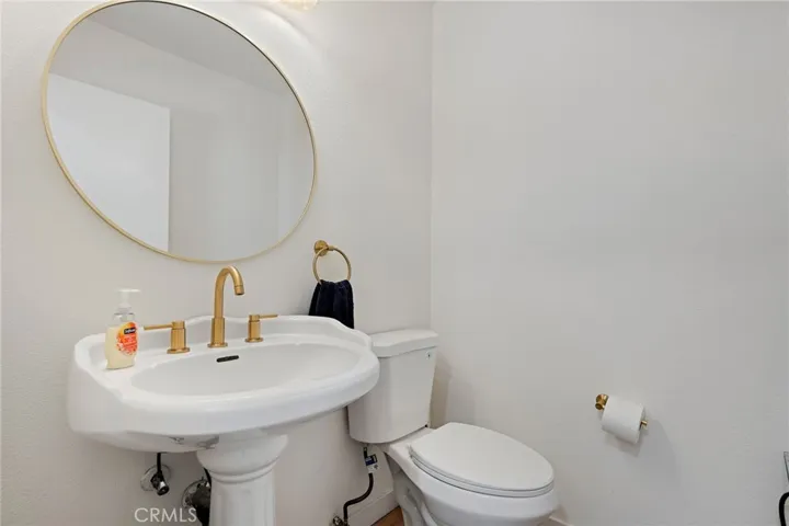 20737 Roscoe Boulevard 703, Winnetka, California 91306
