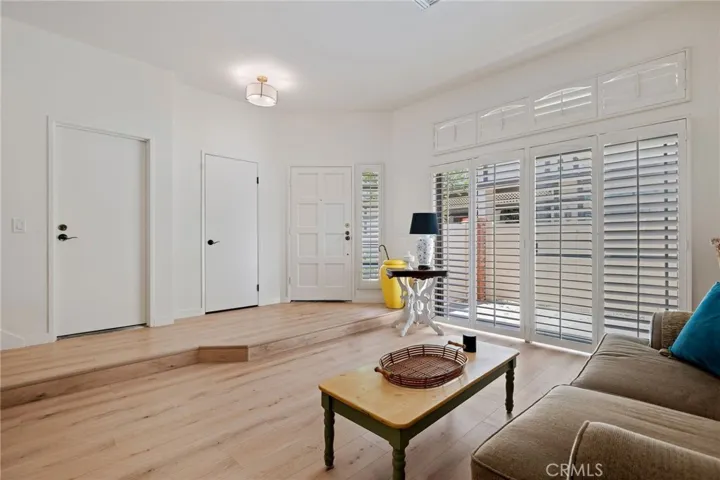 20737 Roscoe Boulevard 703, Winnetka, California 91306