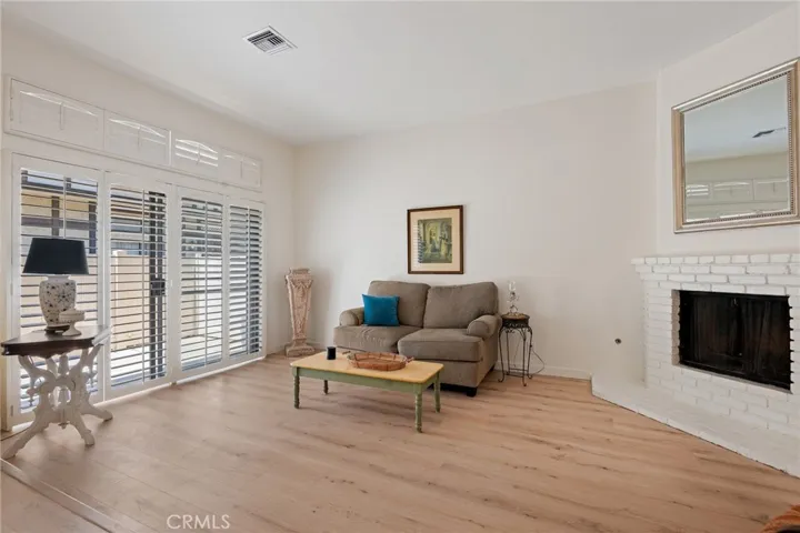 20737 Roscoe Boulevard 703, Winnetka, California 91306