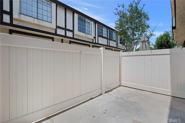 20737 Roscoe Boulevard 703, Winnetka, California 91306