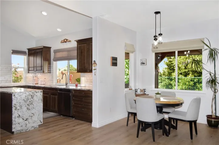 A Breakfast Nook with Amazing Views is the Perfect Place to Start Your Day