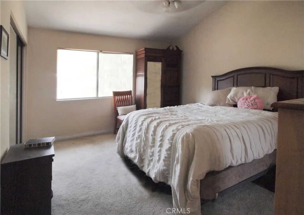 MASTER BEDROOM WITH WINDOW VIEW
