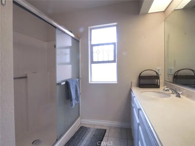 MASTER BATHROOM EN SUITE