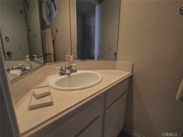 DOWNSTAIRS HALF BATHROOM