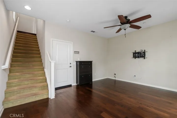 Main Level bonus room