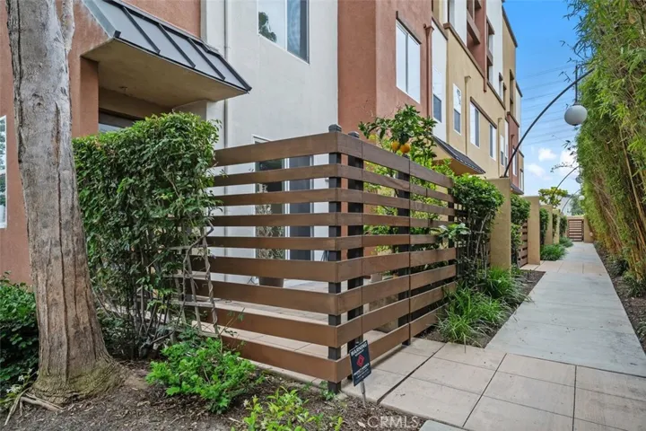 Patio/Entry