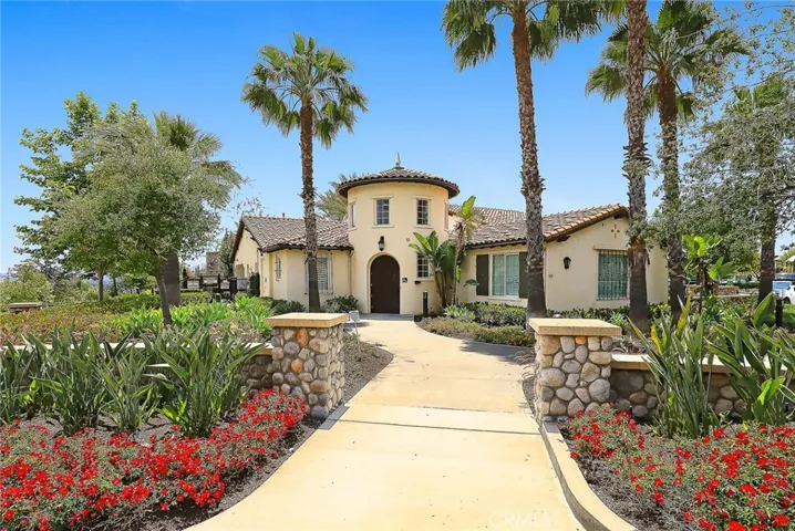 540 E Viewcrest Drive, Azusa, California 91702