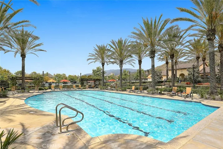 540 E Viewcrest Drive, Azusa, California 91702