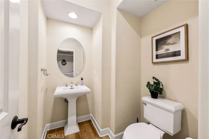 540 E Viewcrest Drive, Azusa, California 91702