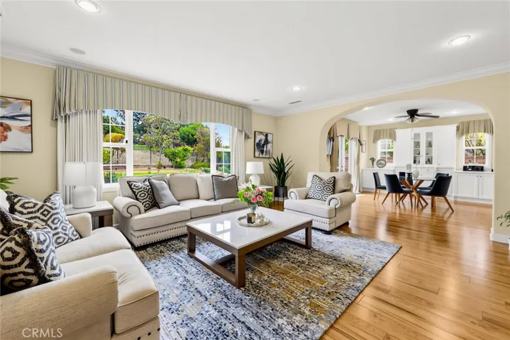 540 E Viewcrest Drive, Azusa, California 91702