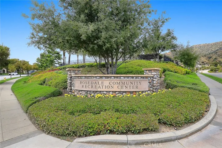 540 E Viewcrest Drive, Azusa, California 91702