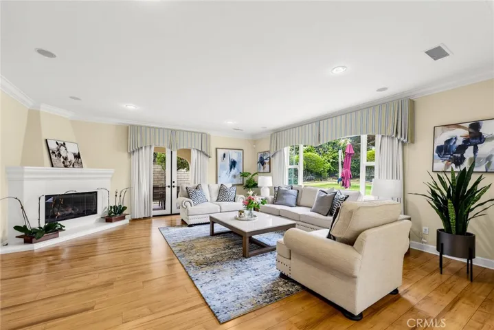 540 E Viewcrest Drive, Azusa, California 91702