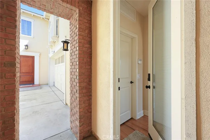540 E Viewcrest Drive, Azusa, California 91702