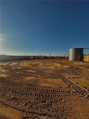 13635 Duxbury Rd, Hesperia, California 92345