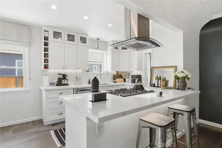 3921 Westside Avenue, Los Angeles, California 90008