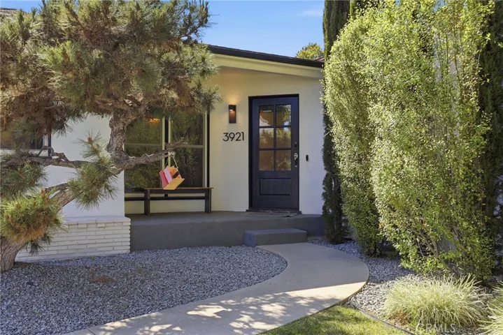 3921 Westside Avenue, Los Angeles, California 90008