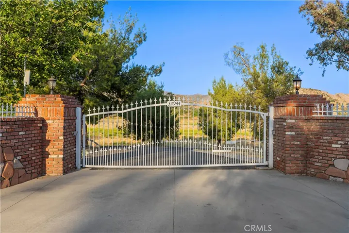 32944 Agua Dulce Canyon, Agua Dulce, California 91390