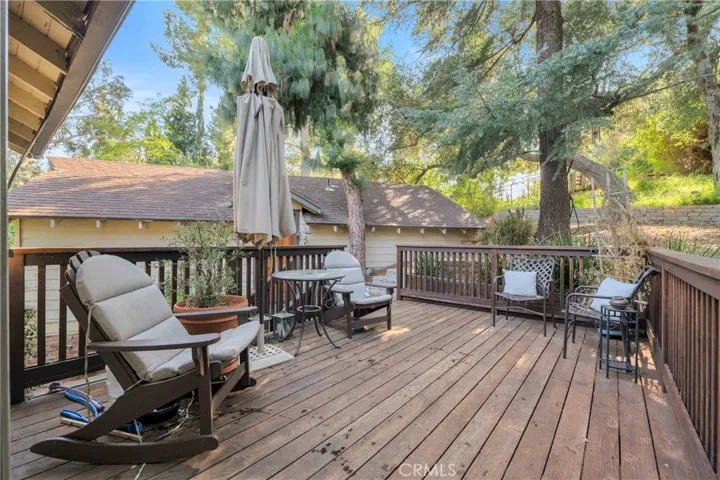 2nd Floor Back Patio