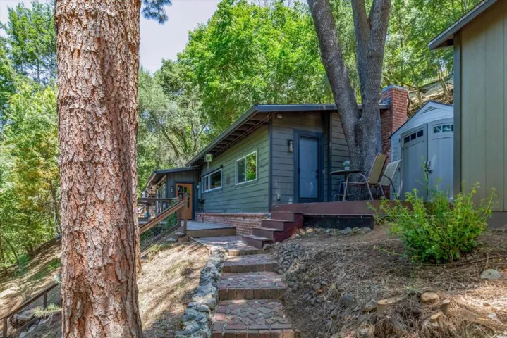 21477 Old Mine Road, Los Gatos, California 95033