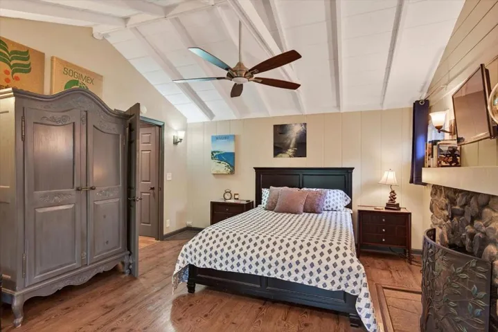 21477 Old Mine Road, Los Gatos, California 95033