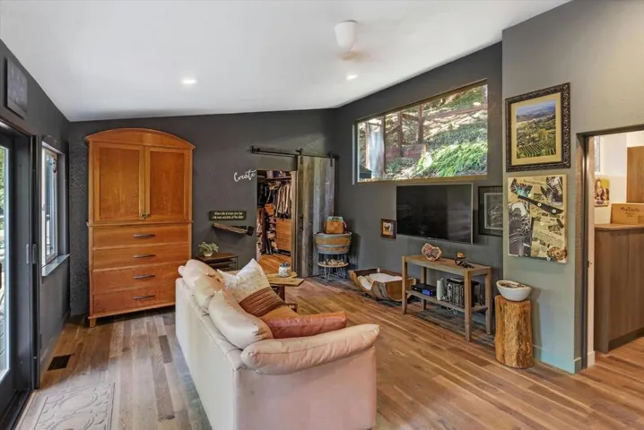 21477 Old Mine Road, Los Gatos, California 95033