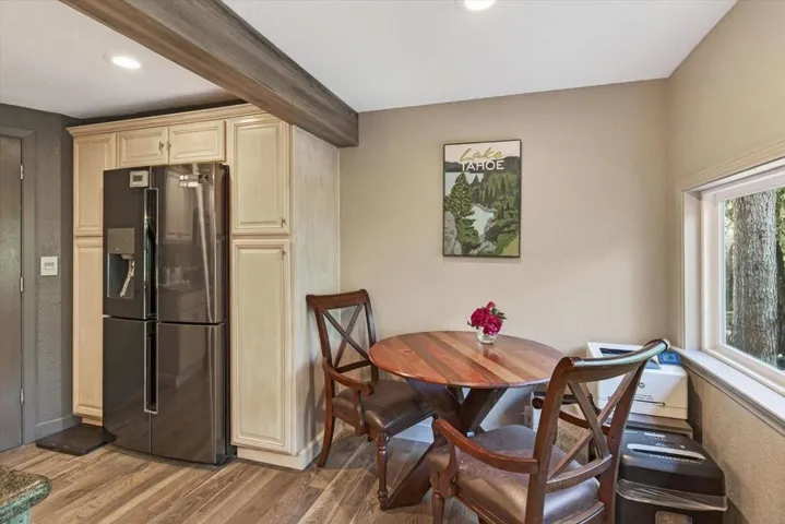 21477 Old Mine Road, Los Gatos, California 95033