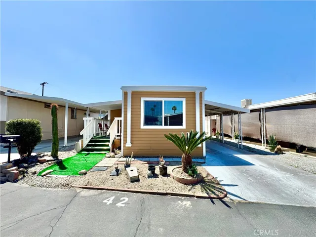 999 Santa Fe Ave 42, San Jacinto, California 92583
