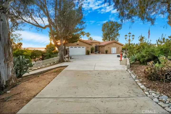DRIVEWAY FROM GARAGE/WORKSHOP