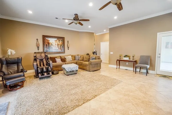 DEN/FLEX ROOM
