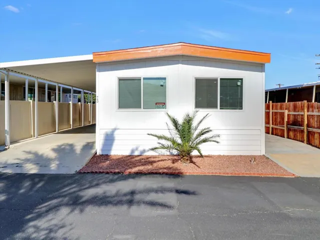01-15687 Pal Drive 73-1
