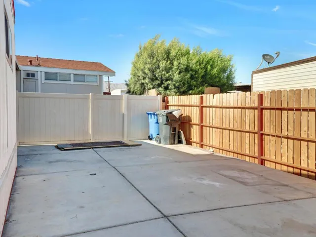 37-15687 Pal Drive 73-37