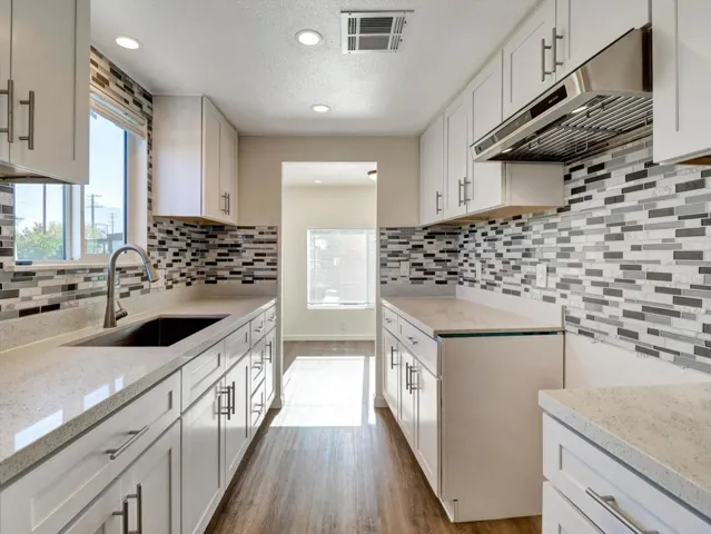 14-15687 Pal Drive 73-14