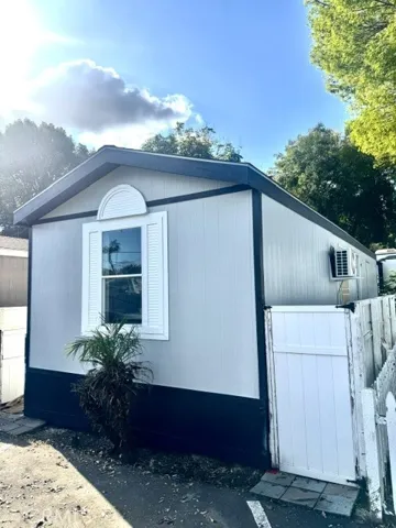 400 E Arbor Street E 502, Long Beach, California 90805