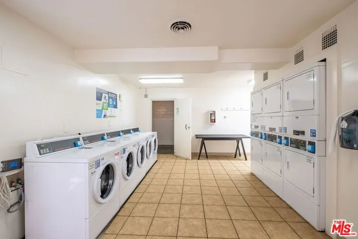 6505 Green Valley Circle 103, Culver City, California 90230