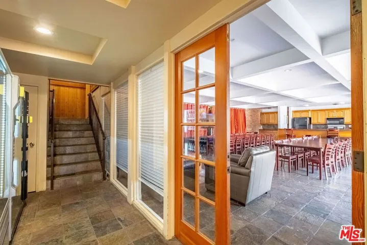 6505 Green Valley Circle 103, Culver City, California 90230