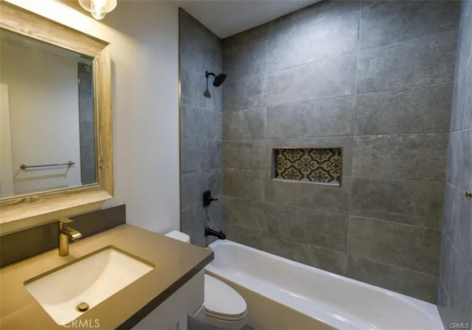 Spa-Like Bathroom
