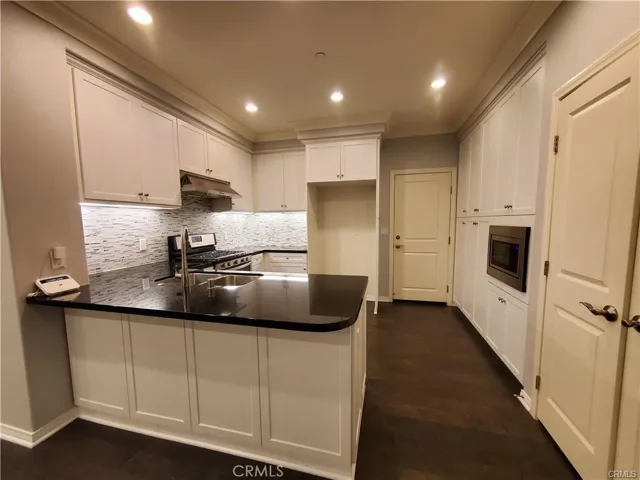 76 Mayfair, Irvine, California 92620