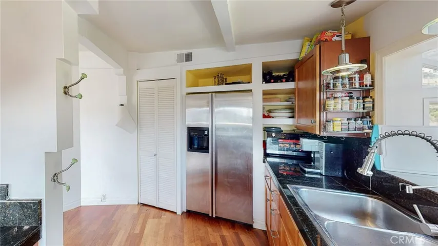 Chef's kitchen