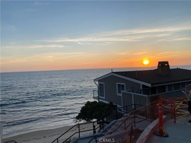 Woods Cove neighborhood views