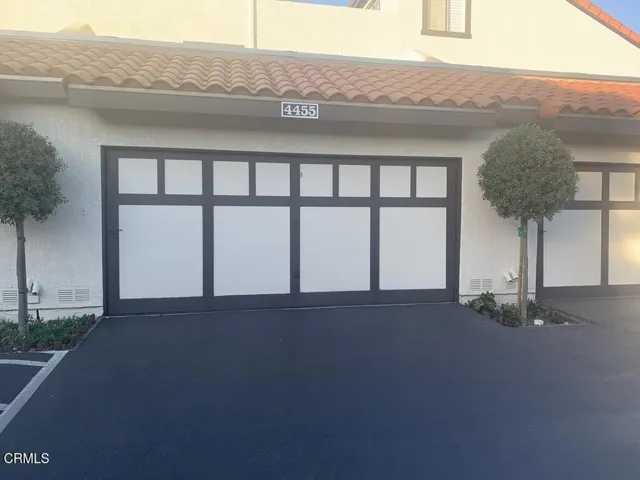 Detached Garage